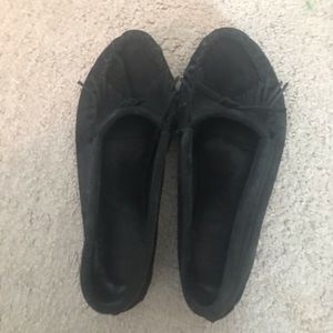 Black Minnetonka Moccasins